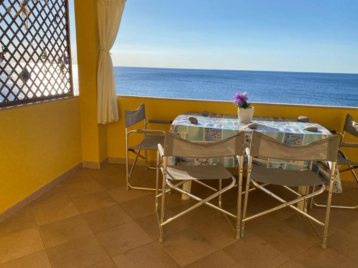 La Casa Gialla Cala Gonone Εξωτερικό φωτογραφία